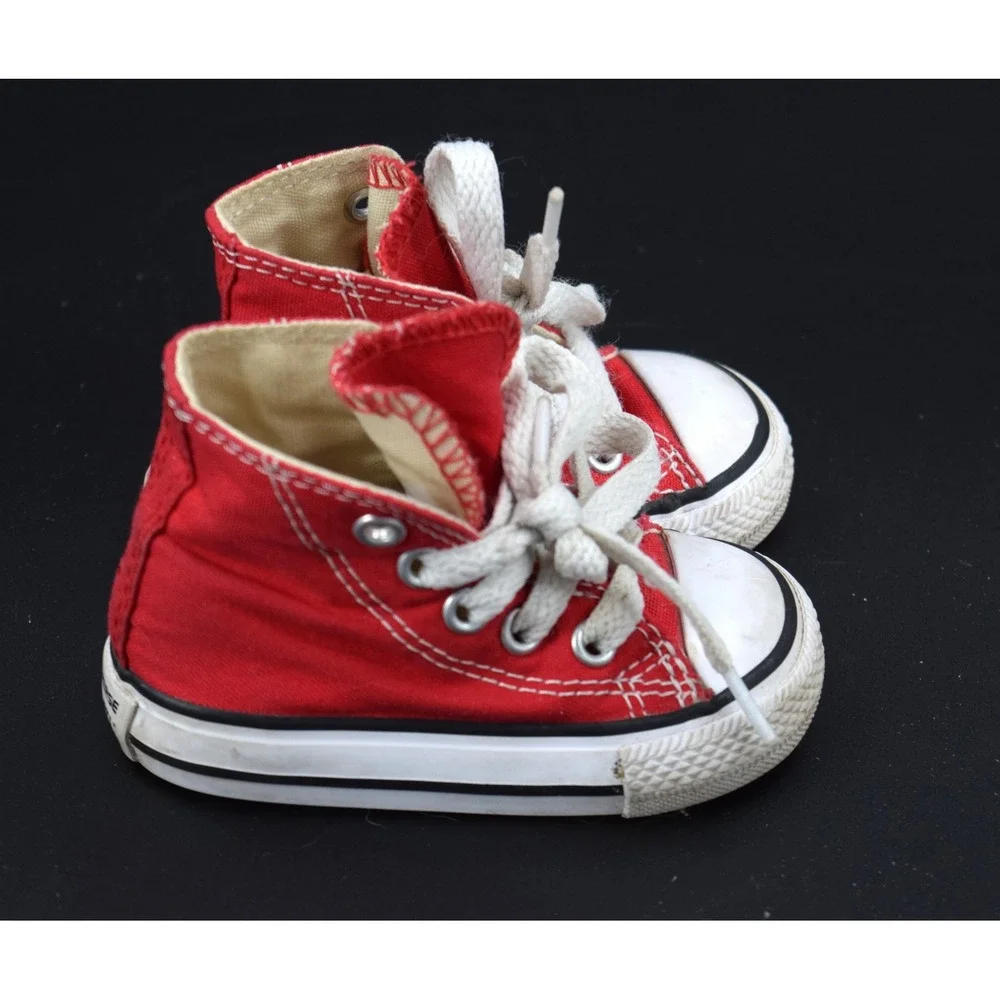 Converse Chuck Taylor All Star Kids Size 3 Red Good High Top Canvas Sneakers